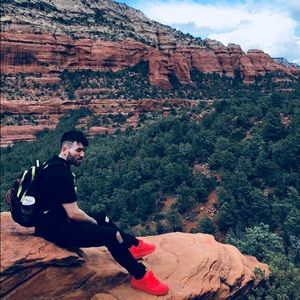 Meet your Posher, Daniel